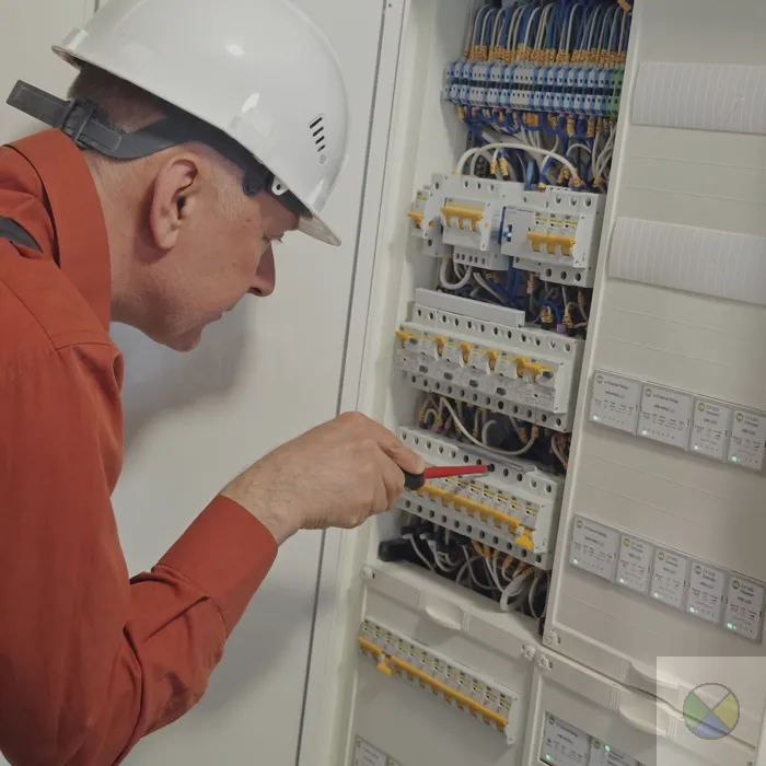 Электромонтаж на объекте